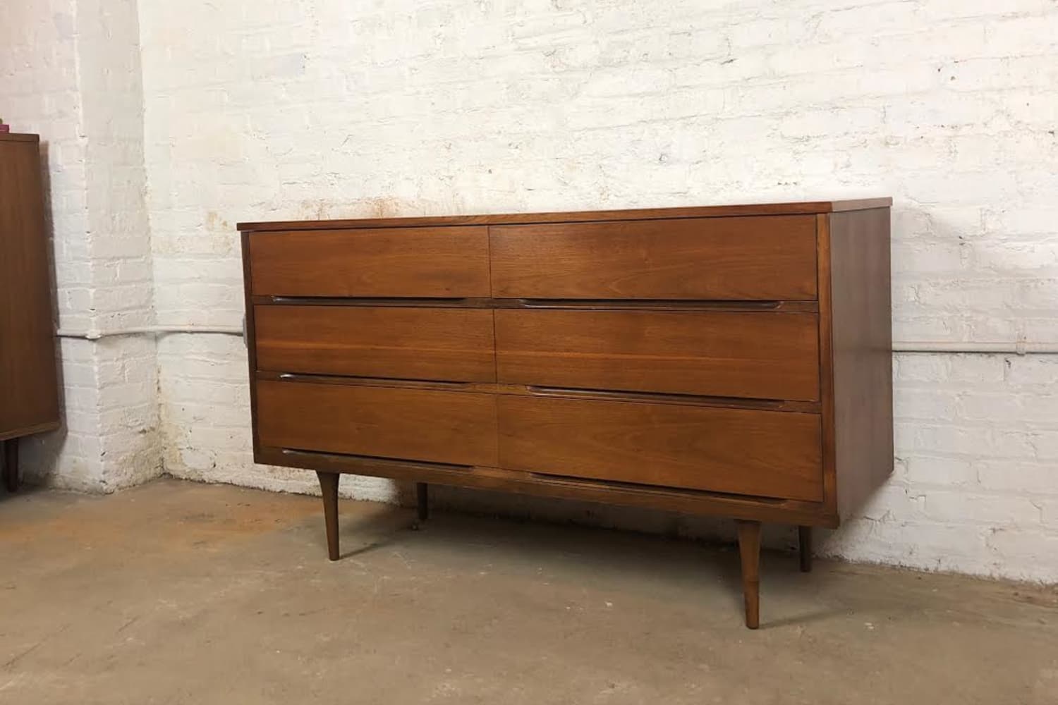 7 Stunning Mid Century Modern Dressers Under 800 Apartment Therapy